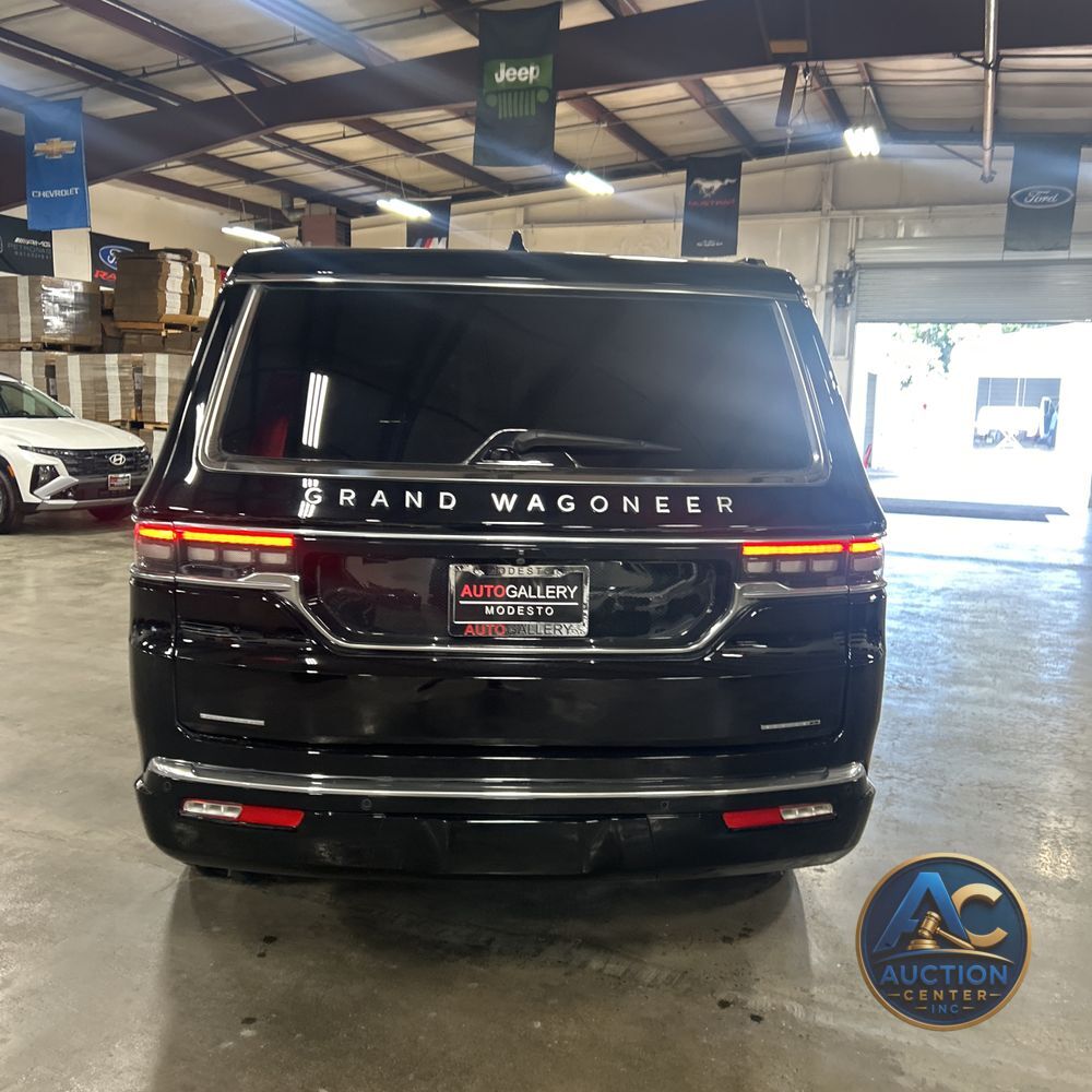 2023 Jeep Grand Wagoneer Series II