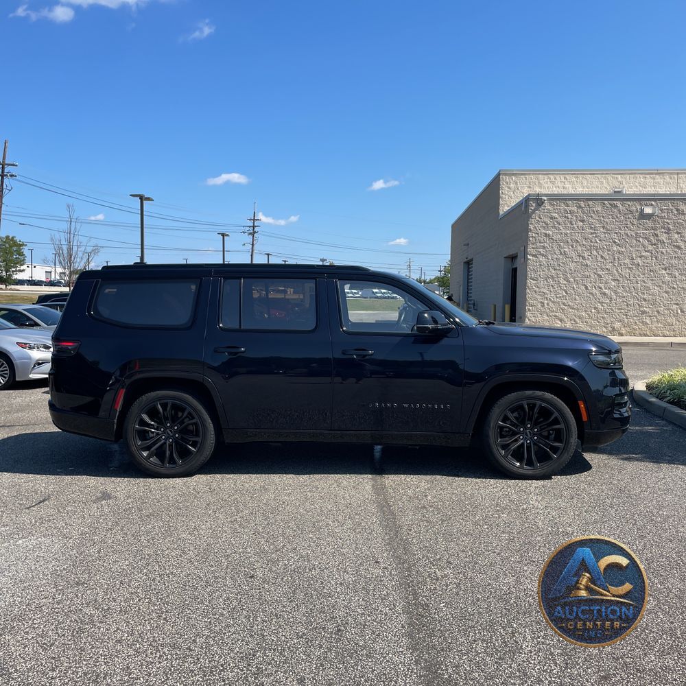 2023 Jeep Grand Wagoneer Obsidian