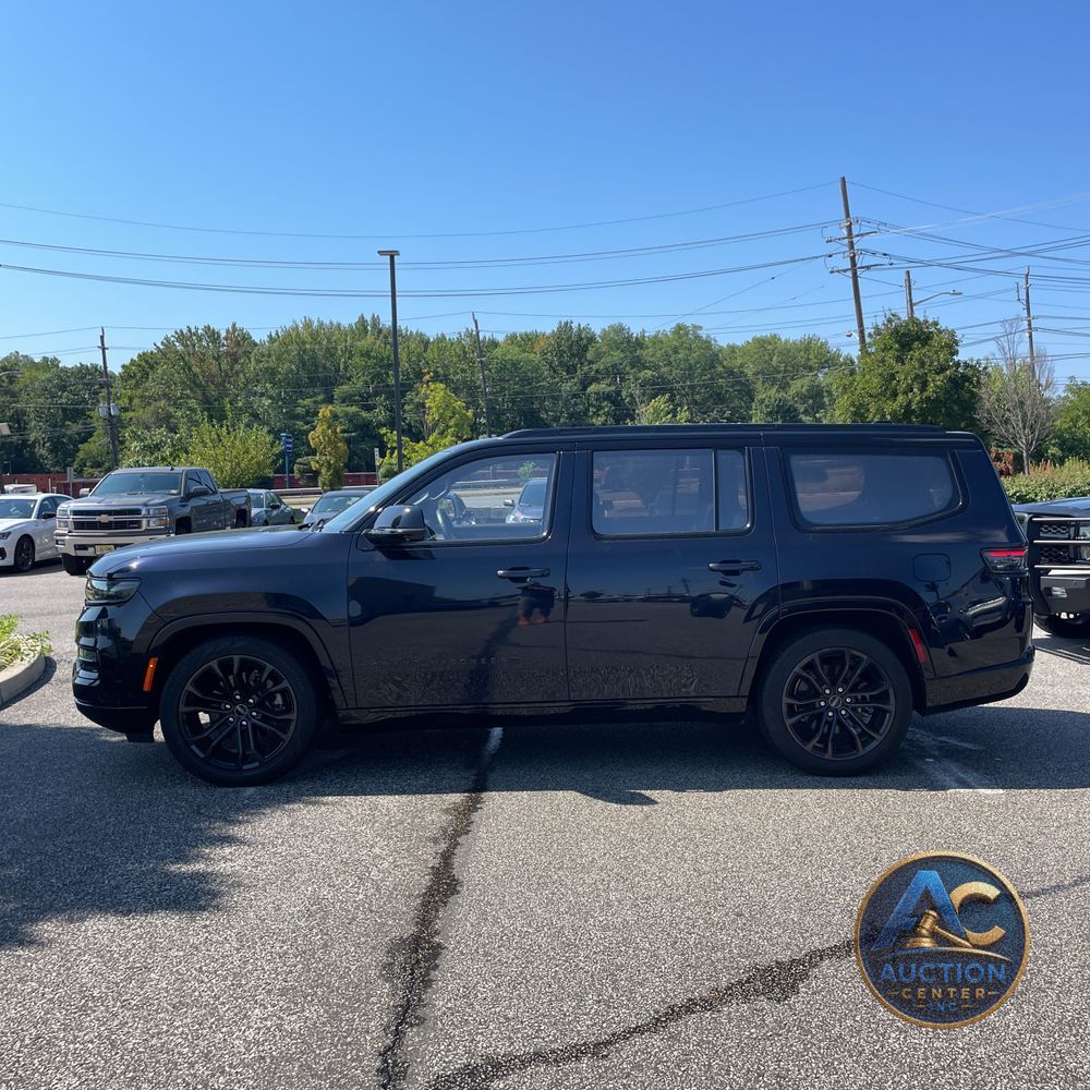 2023 Jeep Grand Wagoneer Obsidian