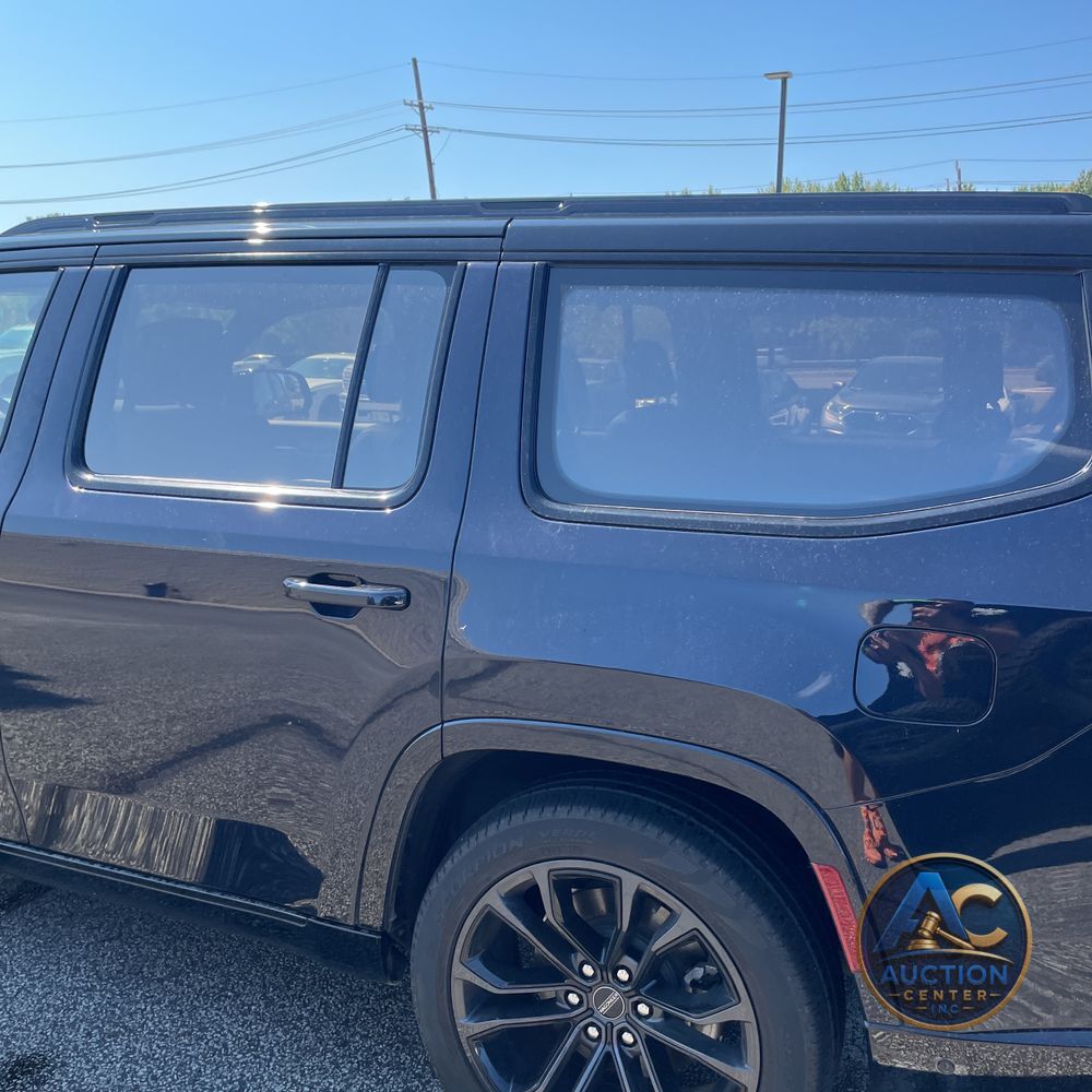 2023 Jeep Grand Wagoneer Obsidian