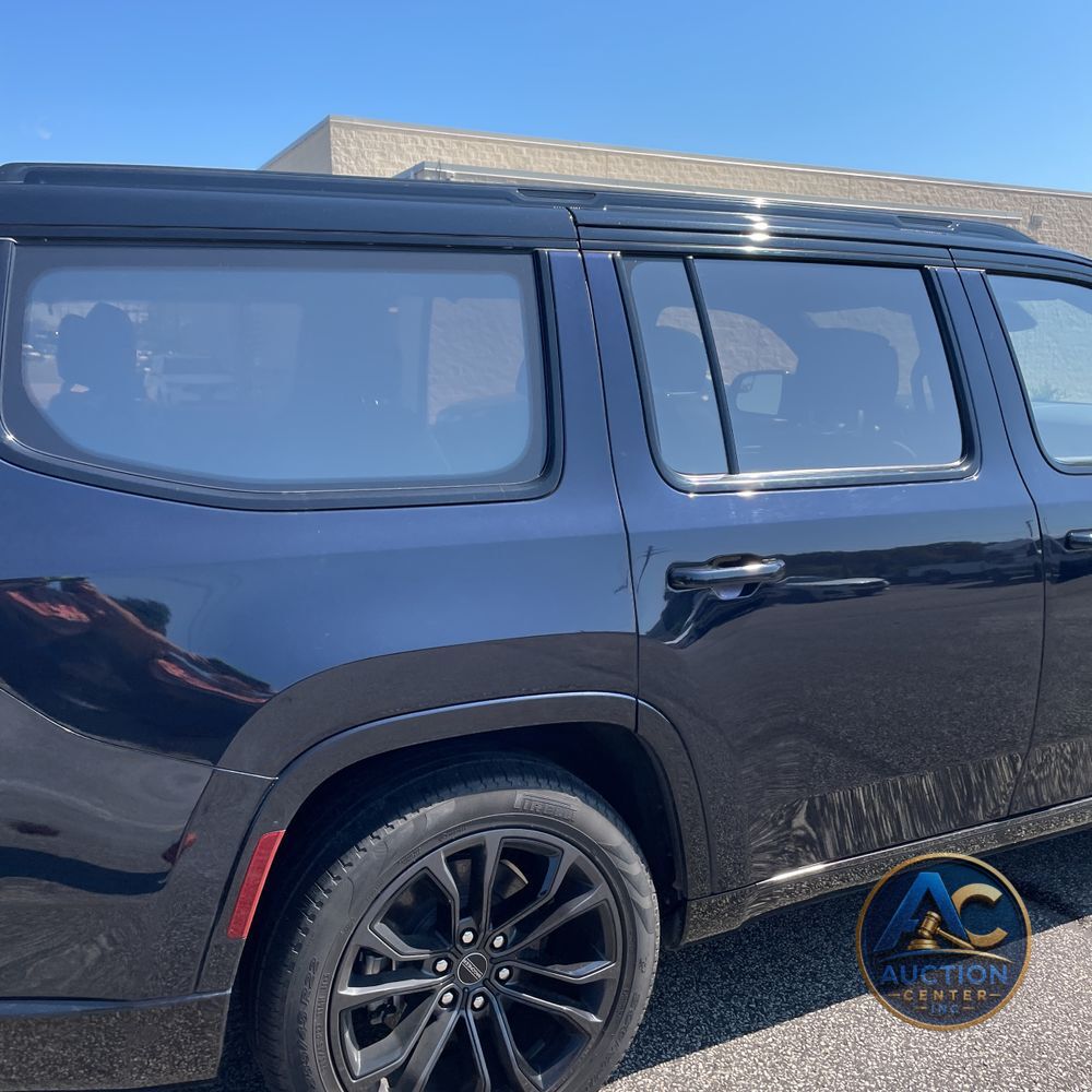 2023 Jeep Grand Wagoneer Obsidian