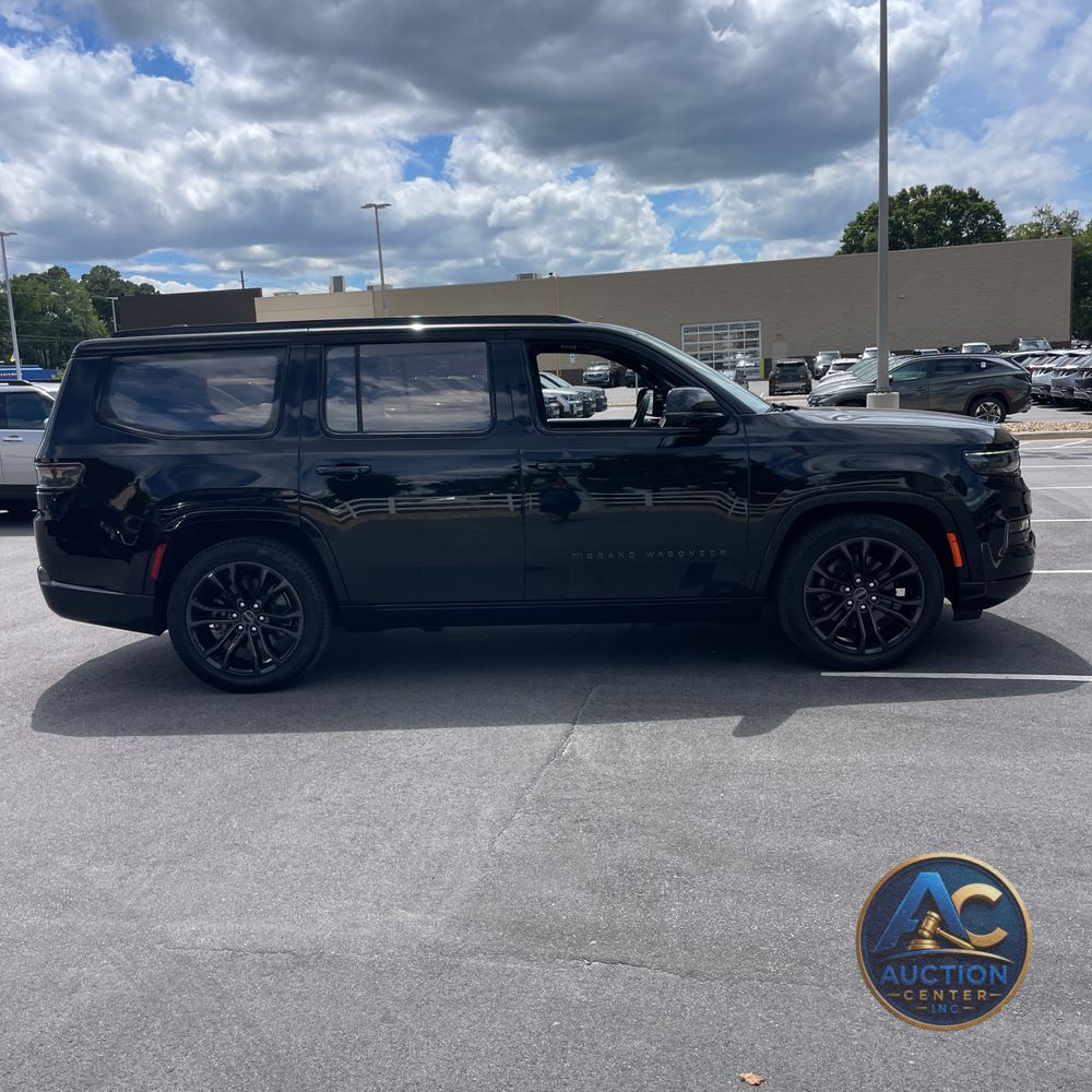 2024 Jeep Grand Wagoneer Obsidian