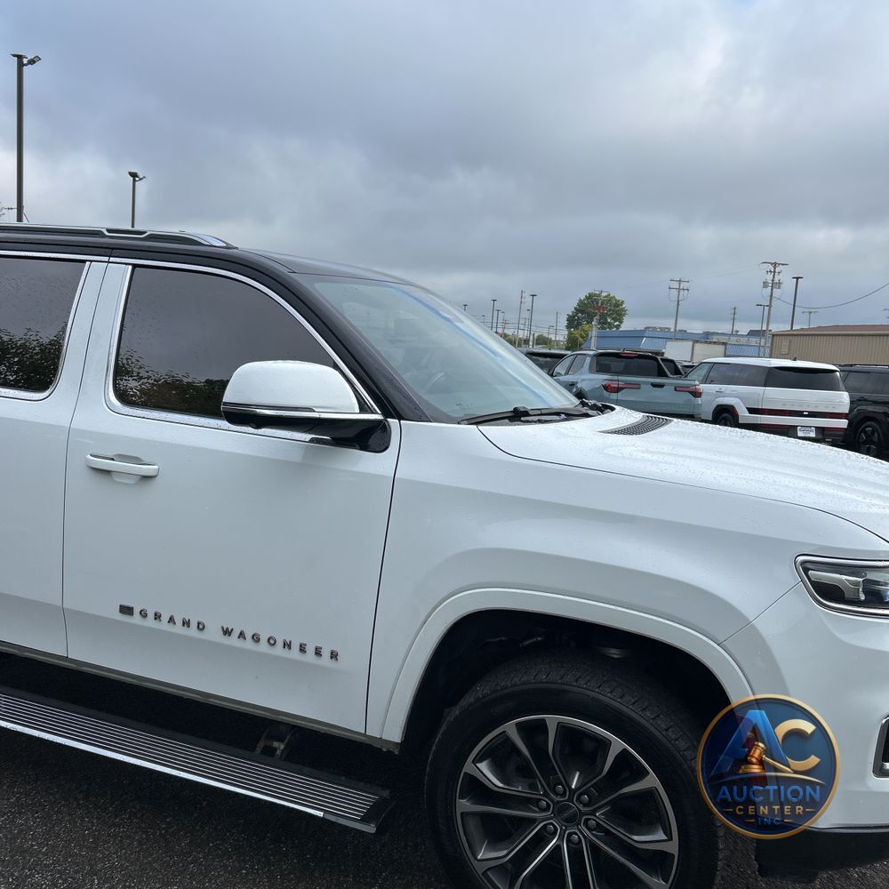 2022 Jeep Grand Wagoneer Series III