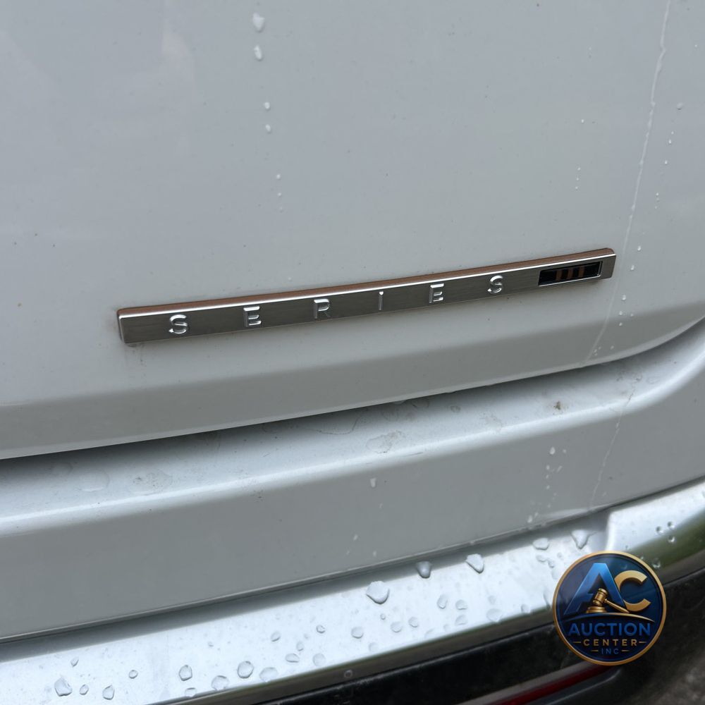 2022 Jeep Grand Wagoneer Series III