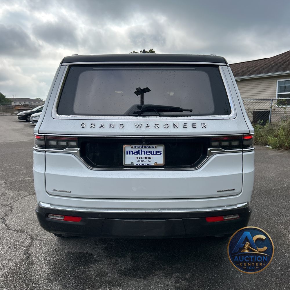 2022 Jeep Grand Wagoneer Series III
