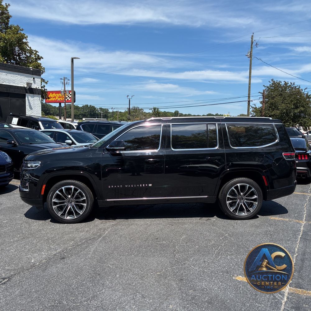 2022 Jeep Grand Wagoneer Series III