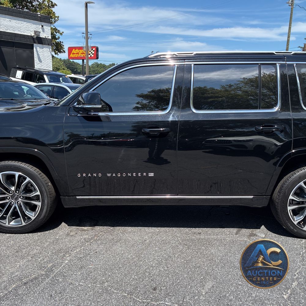 2022 Jeep Grand Wagoneer Series III
