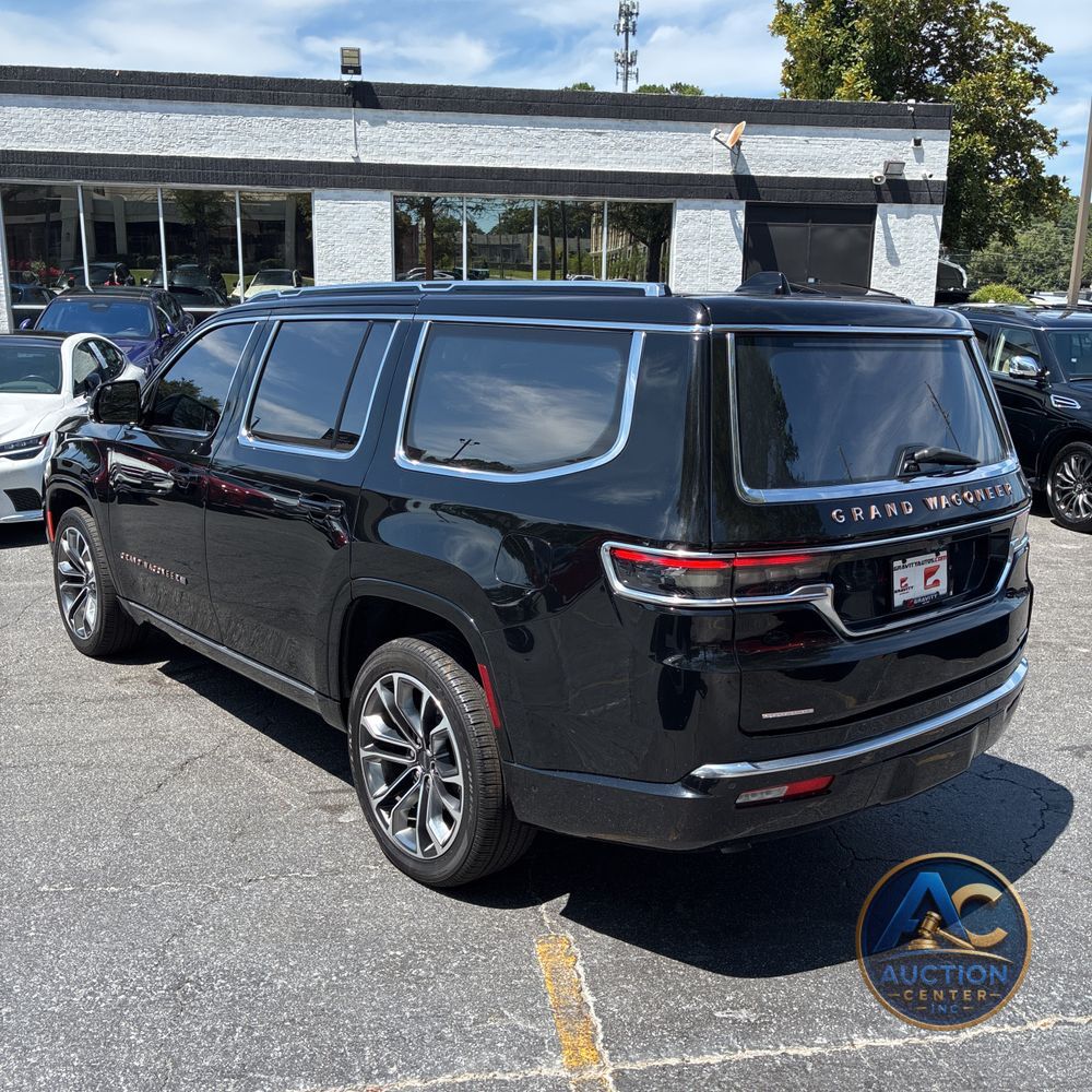 2022 Jeep Grand Wagoneer Series III