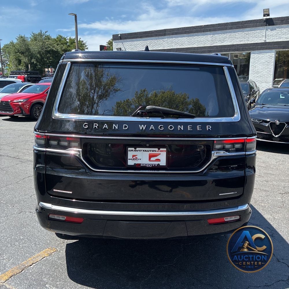2022 Jeep Grand Wagoneer Series III