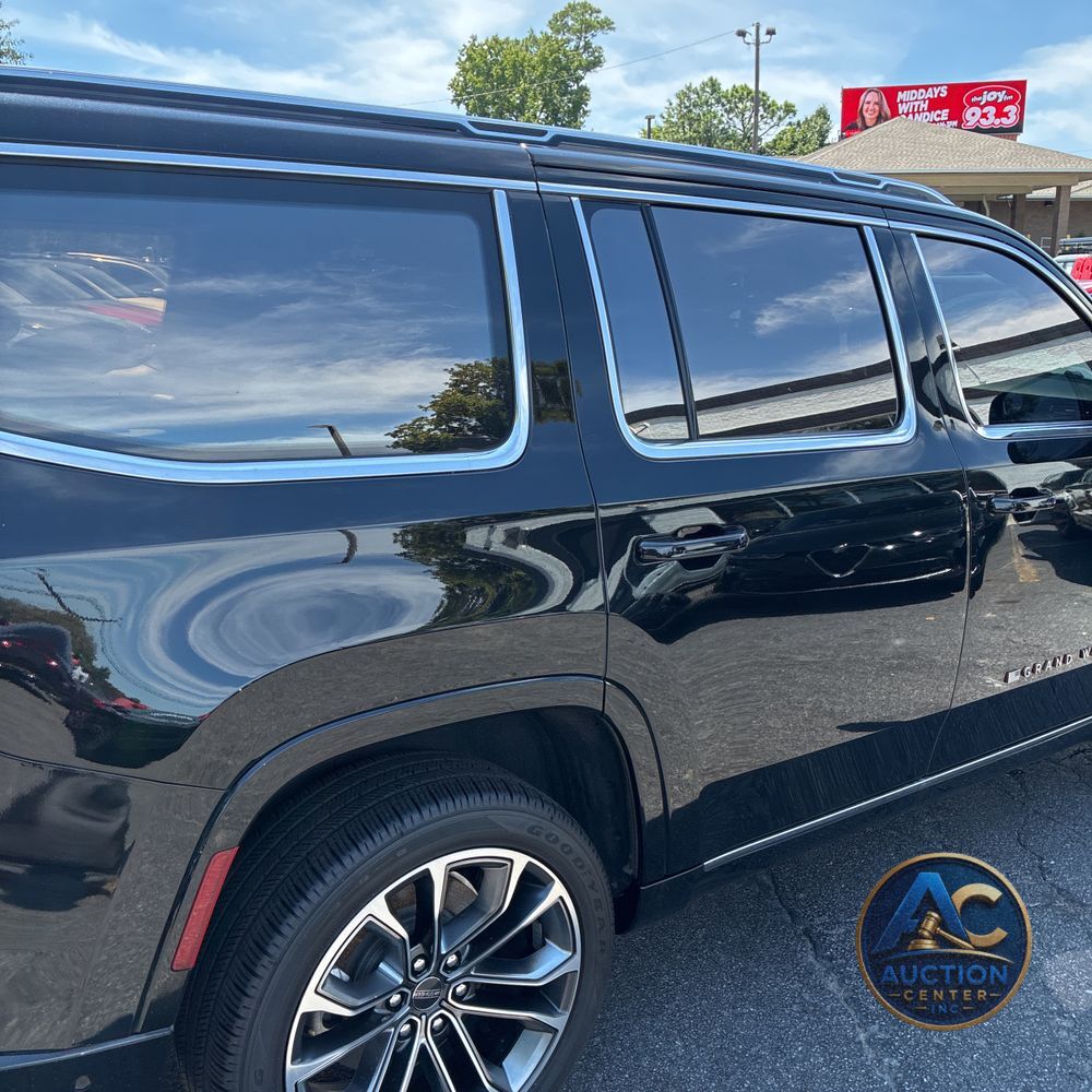 2022 Jeep Grand Wagoneer Series III