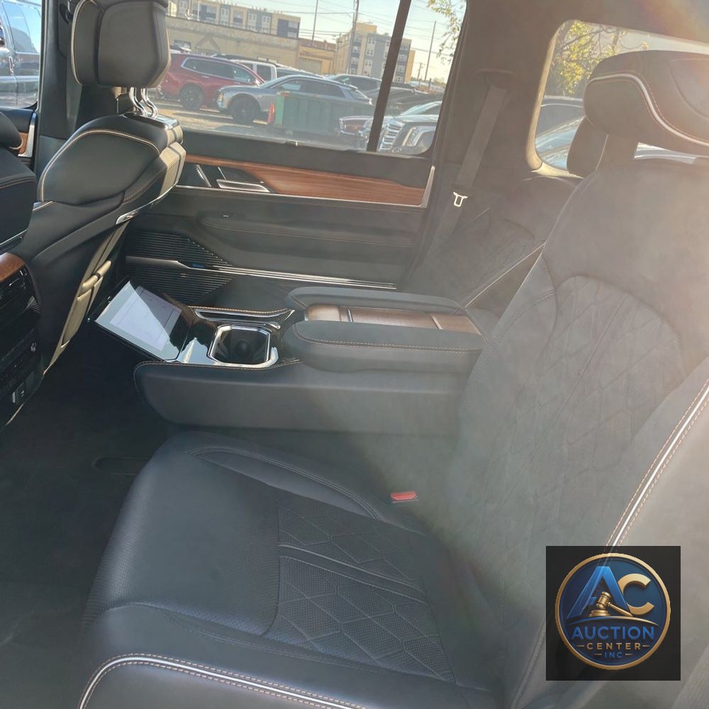 2023 Jeep Grand Wagoneer Series III