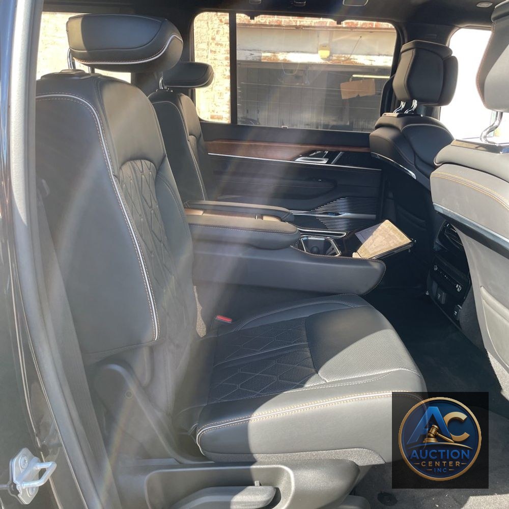 2023 Jeep Grand Wagoneer Series III