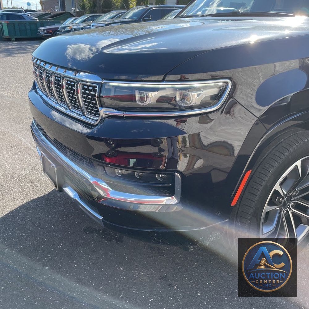 2023 Jeep Grand Wagoneer Series III