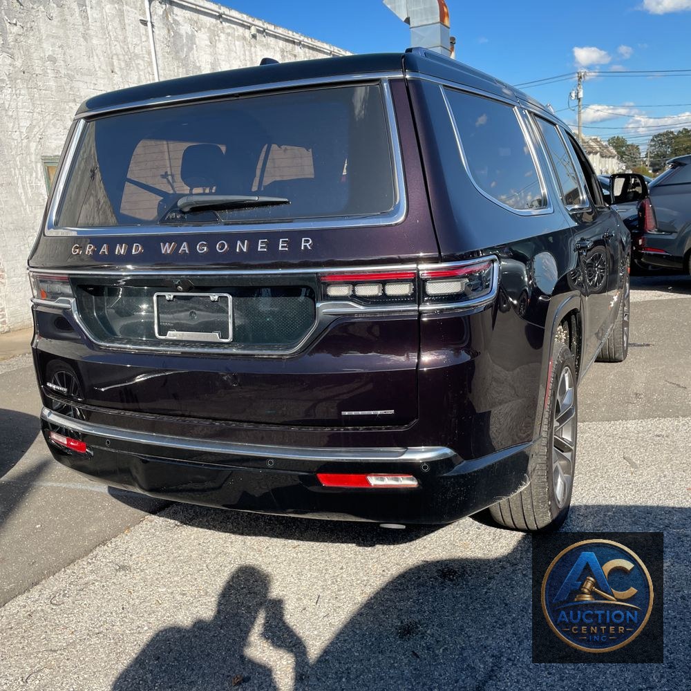 2023 Jeep Grand Wagoneer Series III