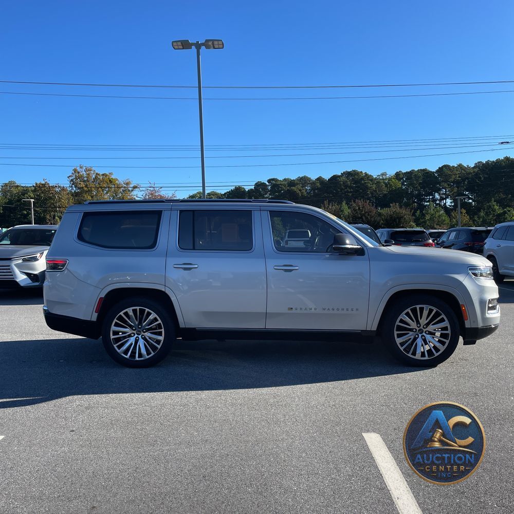 2023 Jeep Grand Wagoneer Series III