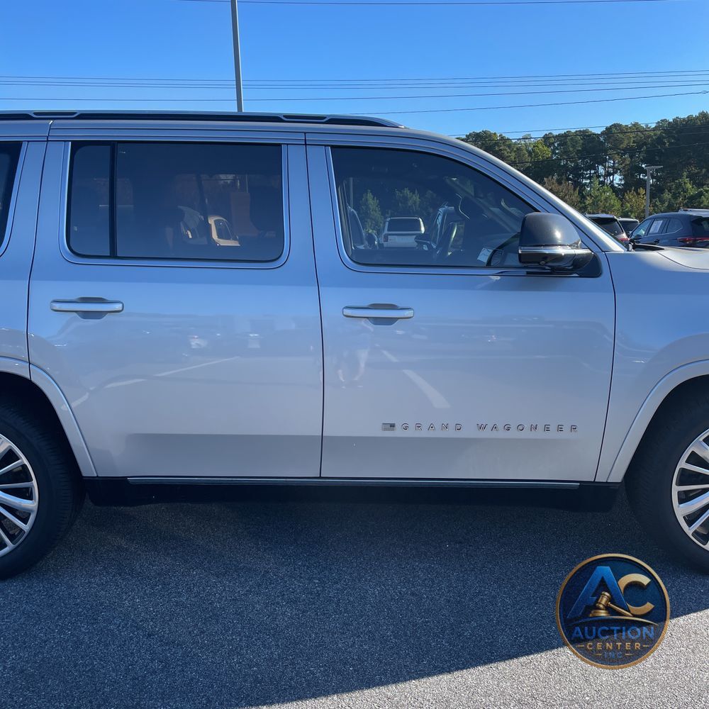 2023 Jeep Grand Wagoneer Series III