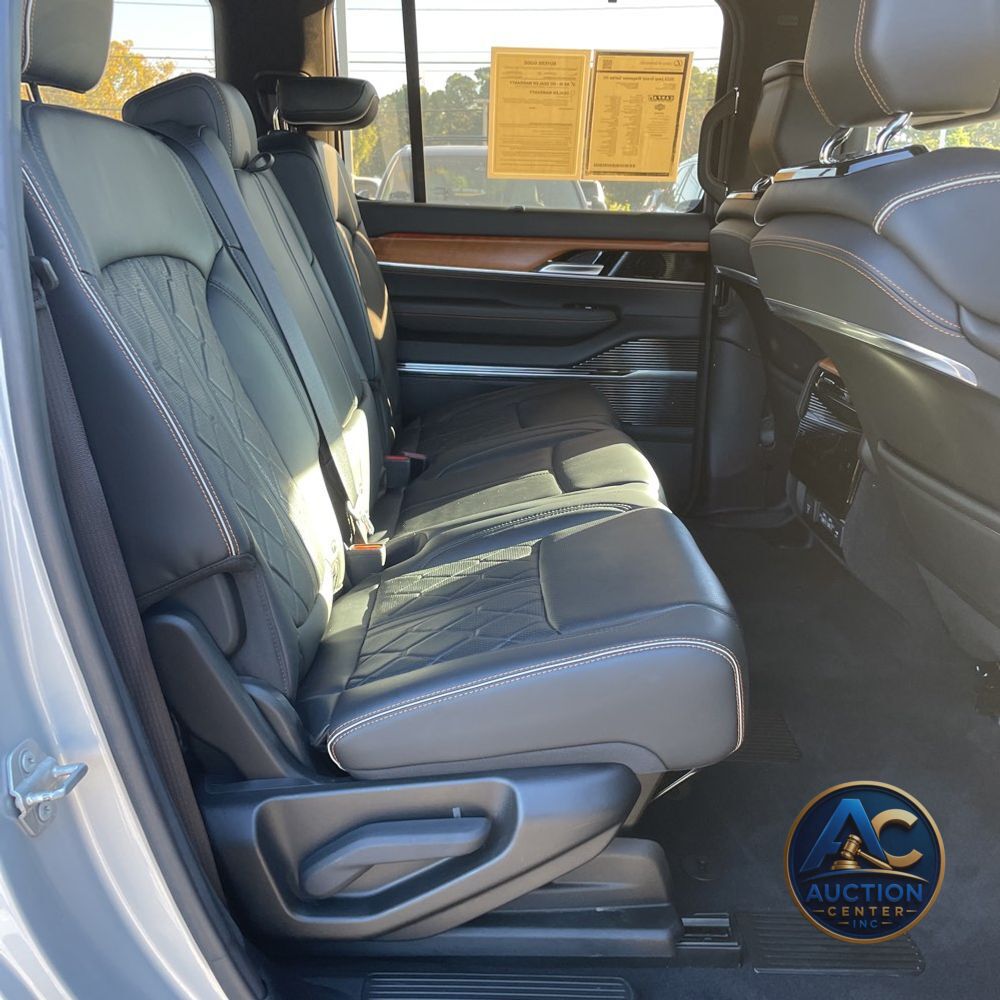 2023 Jeep Grand Wagoneer Series III