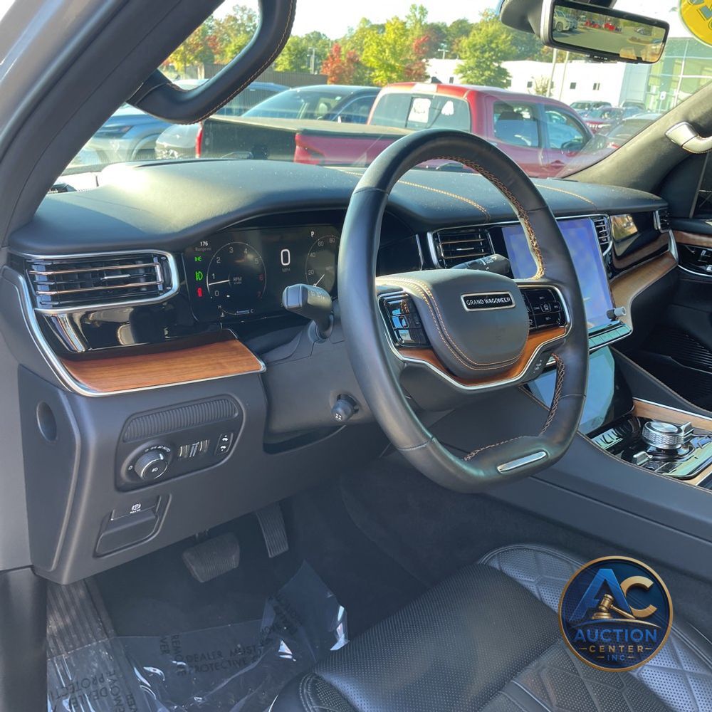 2023 Jeep Grand Wagoneer Series III