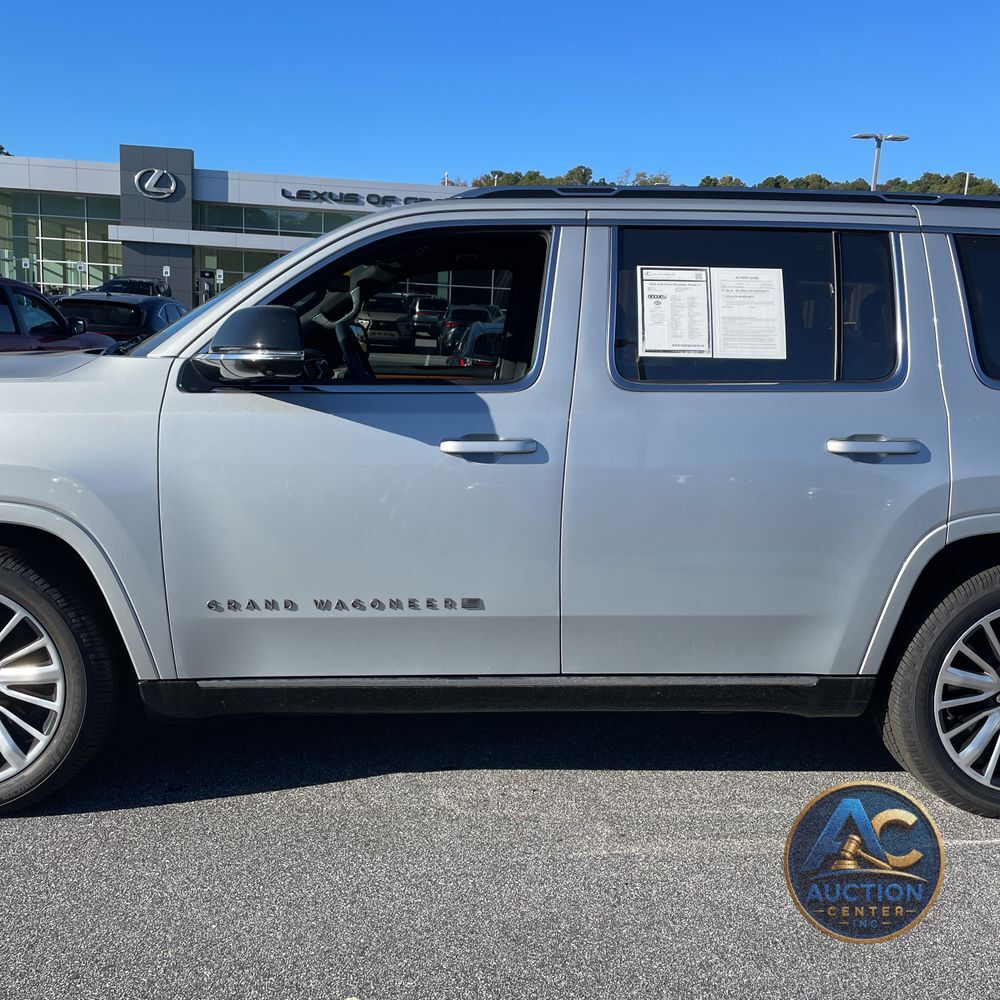 2023 Jeep Grand Wagoneer Series III