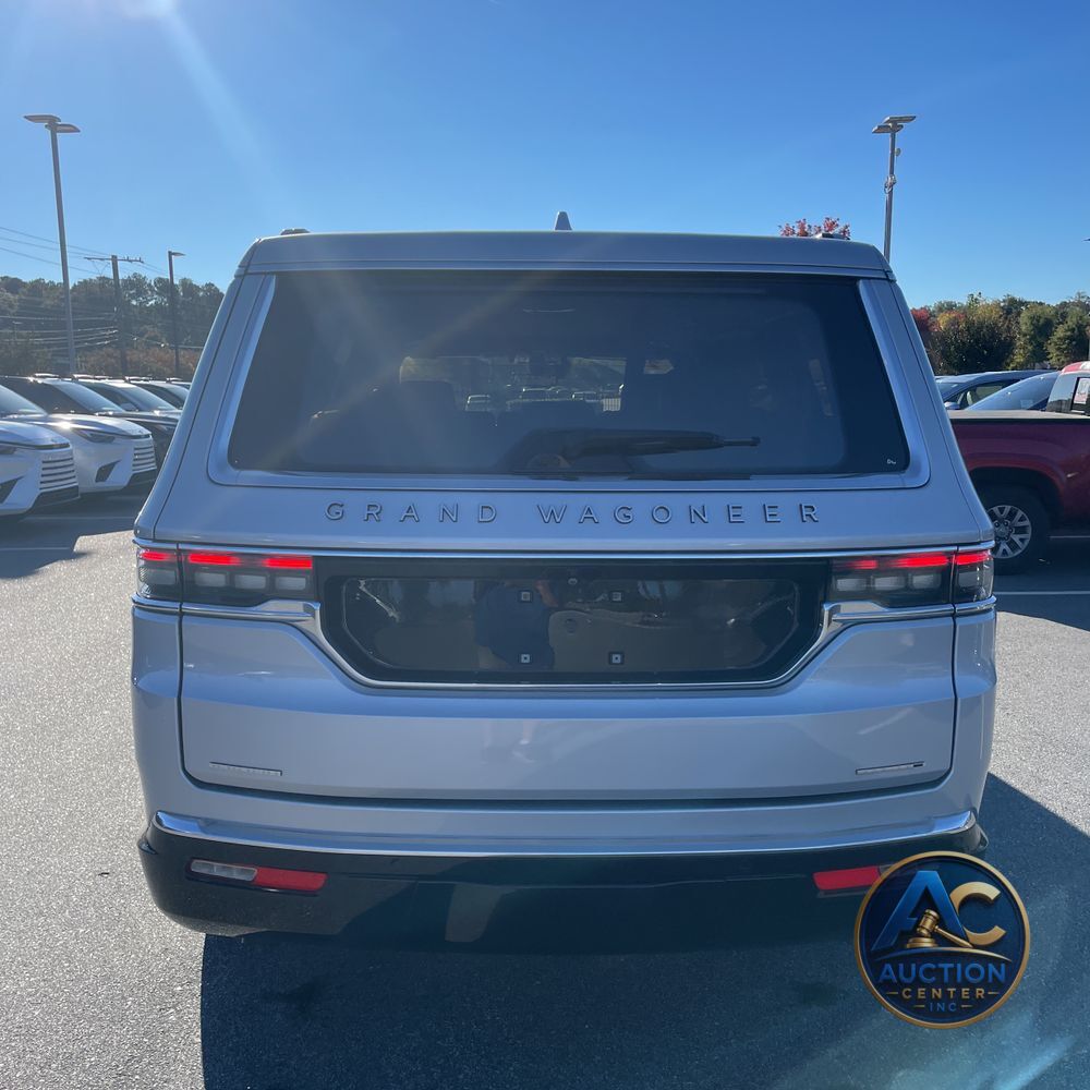 2023 Jeep Grand Wagoneer Series III