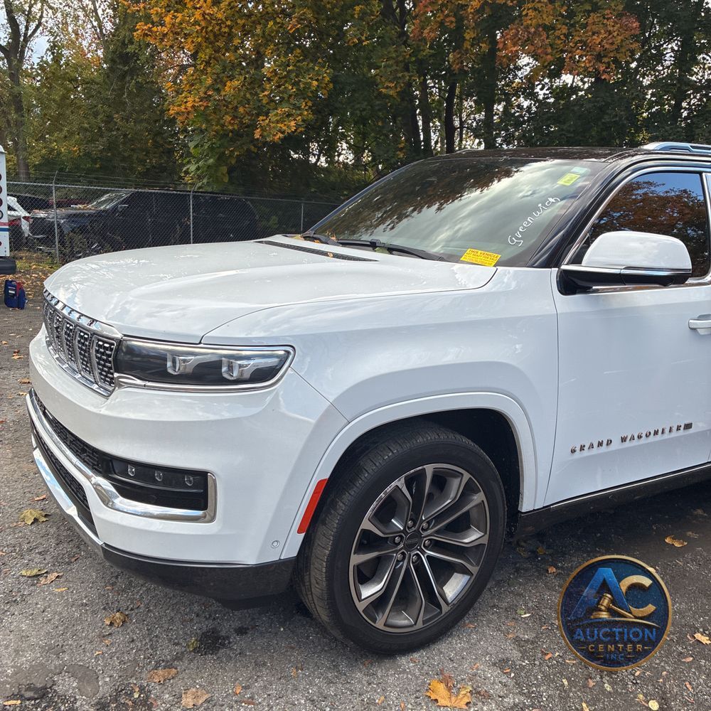 2022 Jeep Grand Wagoneer Series III