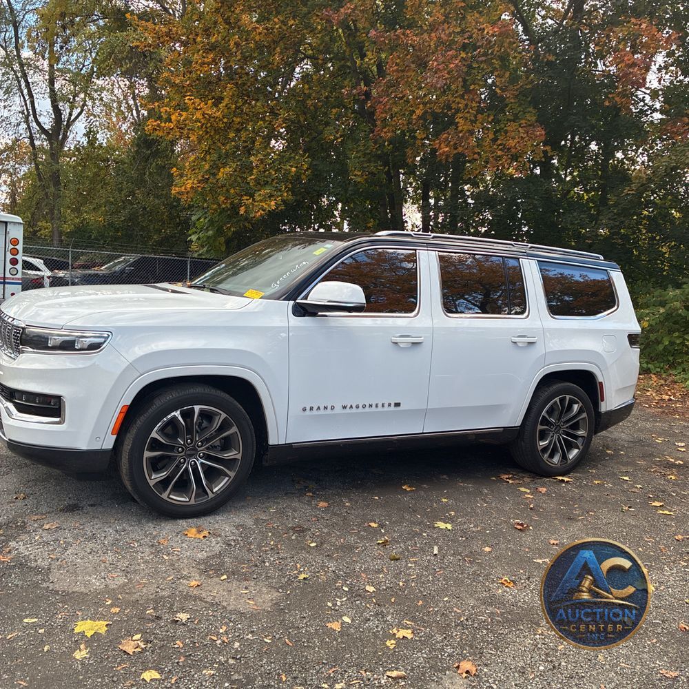 2022 Jeep Grand Wagoneer Series III