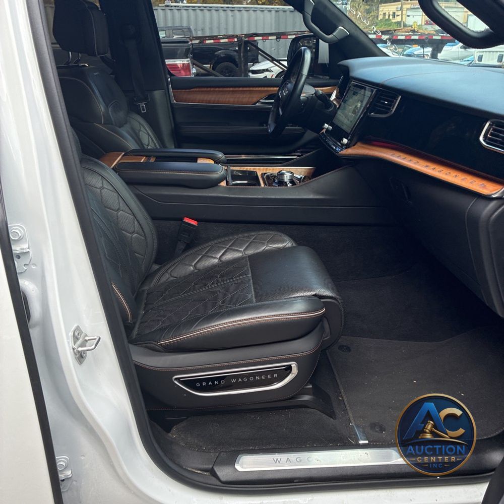 2022 Jeep Grand Wagoneer Series III