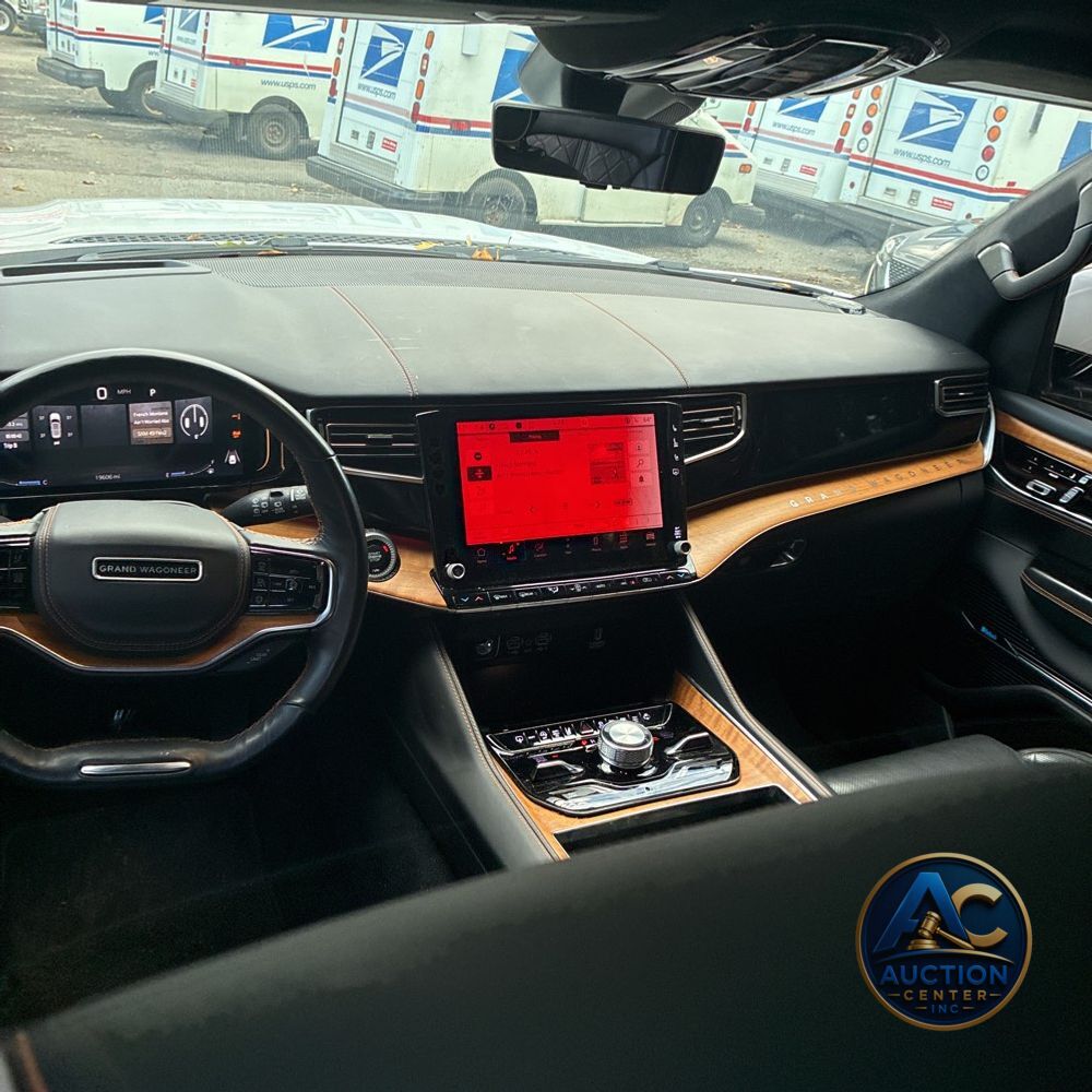 2022 Jeep Grand Wagoneer Series III