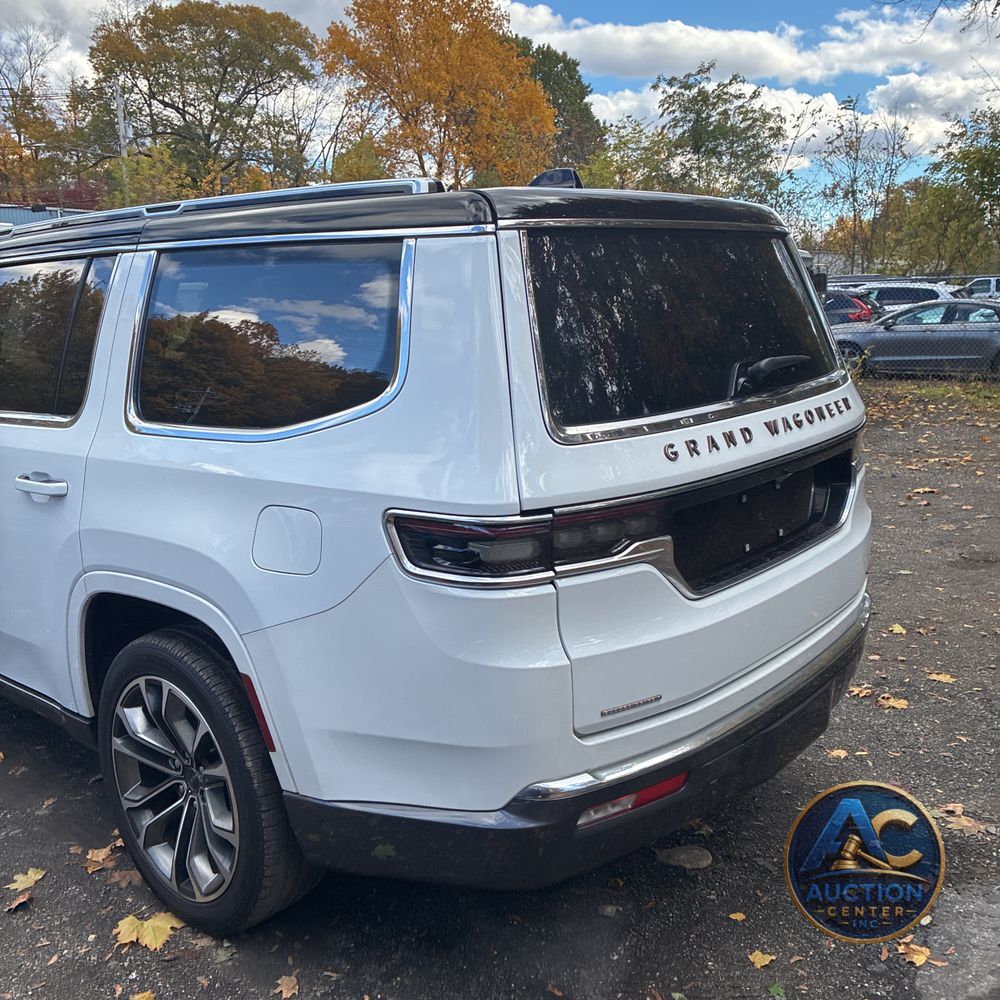 2022 Jeep Grand Wagoneer Series III