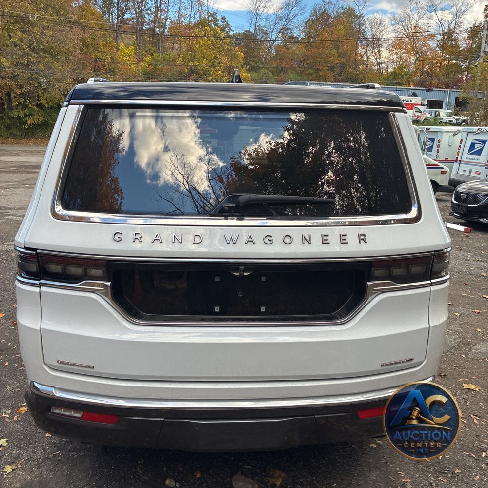 2022 Jeep Grand Wagoneer Series III
