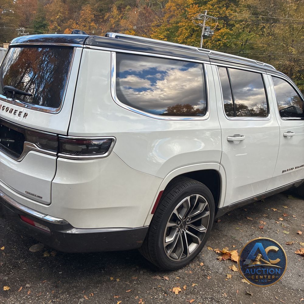 2022 Jeep Grand Wagoneer Series III