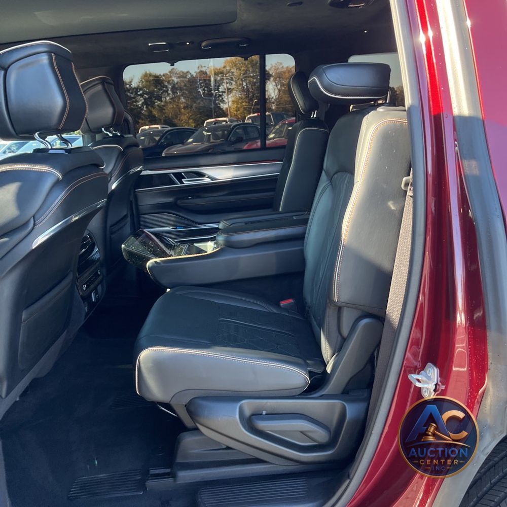 2023 Jeep Grand Wagoneer Series III