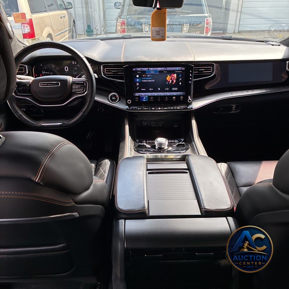 2024 Jeep Grand Wagoneer Series III Obsidian