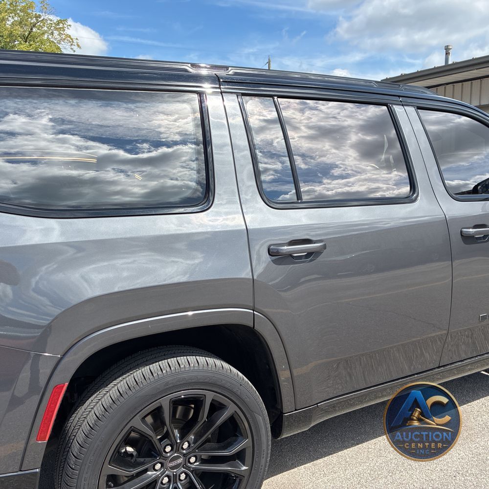 2024 Jeep Grand Wagoneer Series III Obsidian