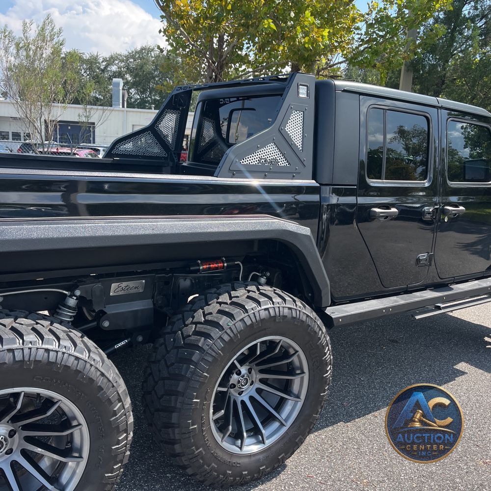 2022 Jeep Gladiator Sport S