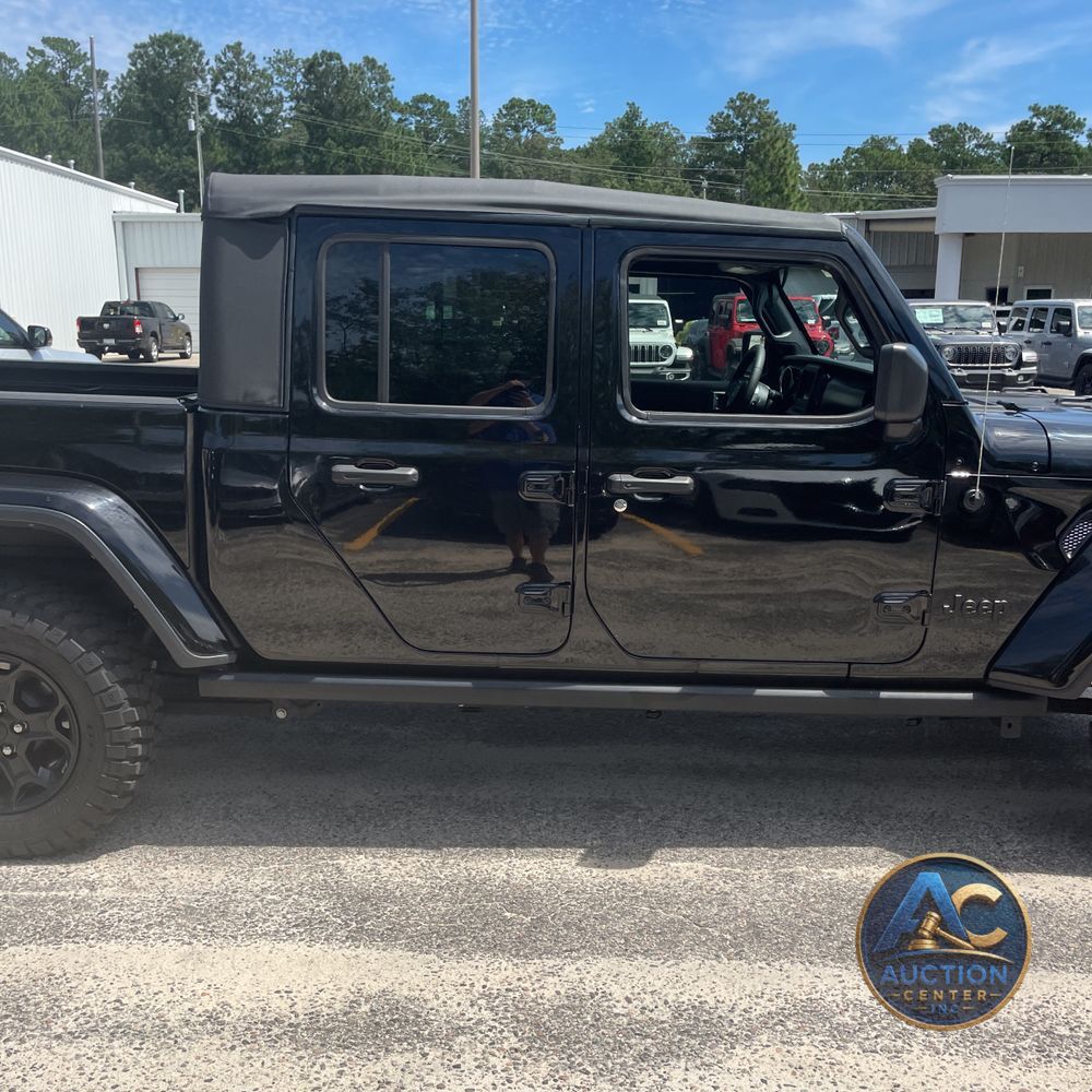 2023 Jeep Gladiator Willys