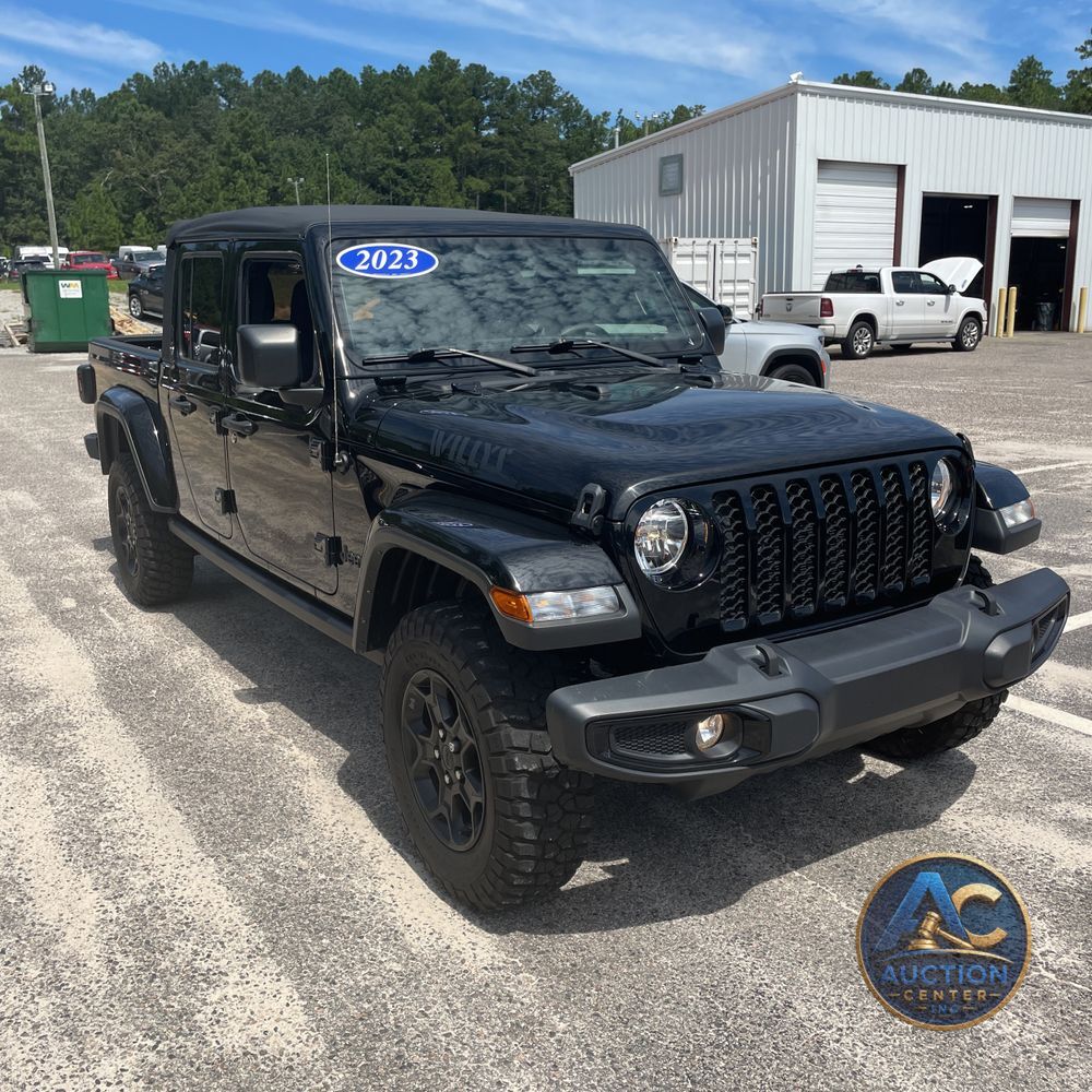 2023 Jeep Gladiator Willys