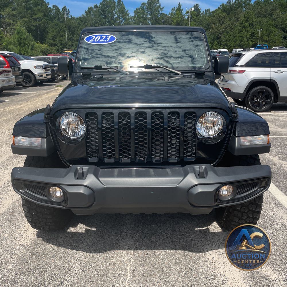 2023 Jeep Gladiator Willys