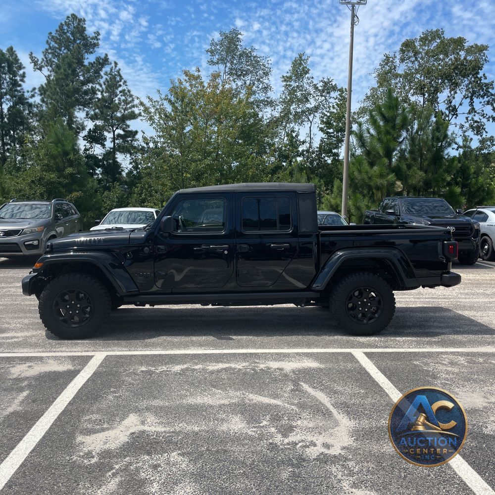 2023 Jeep Gladiator Willys