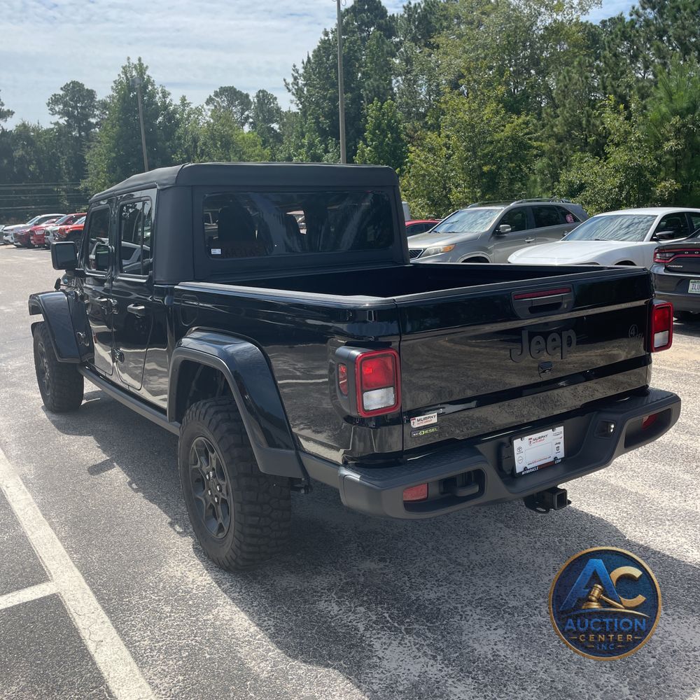 2023 Jeep Gladiator Willys