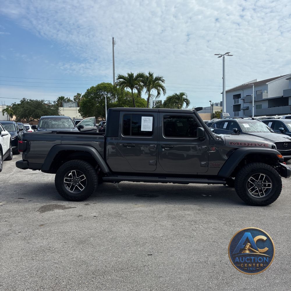2024 Jeep Gladiator Mojave