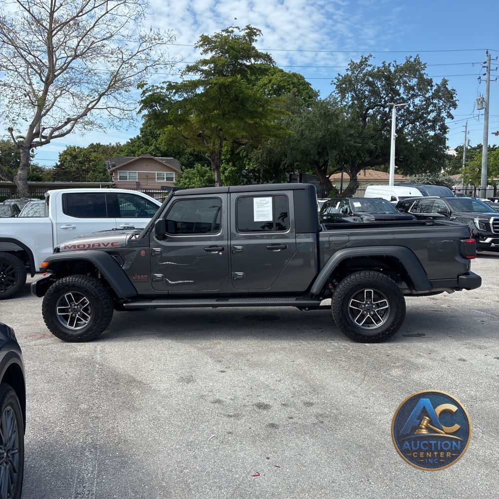 2024 Jeep Gladiator Mojave