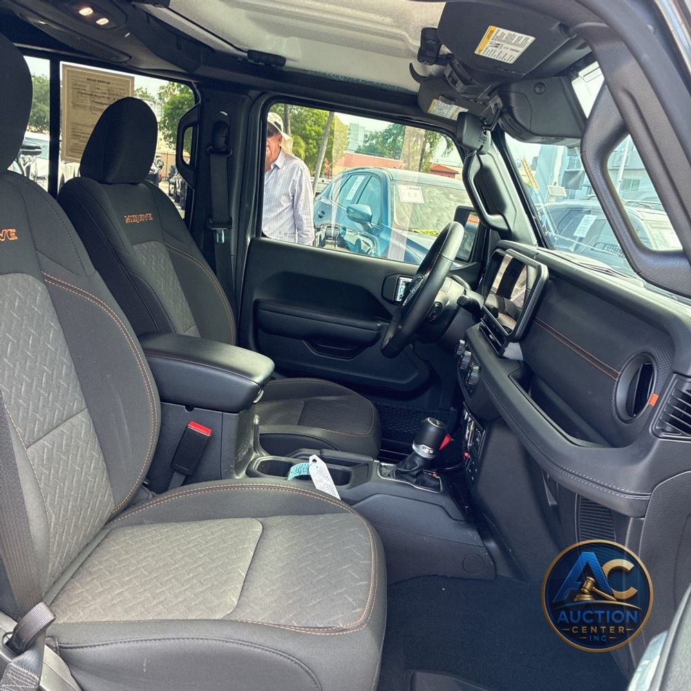 2024 Jeep Gladiator Mojave