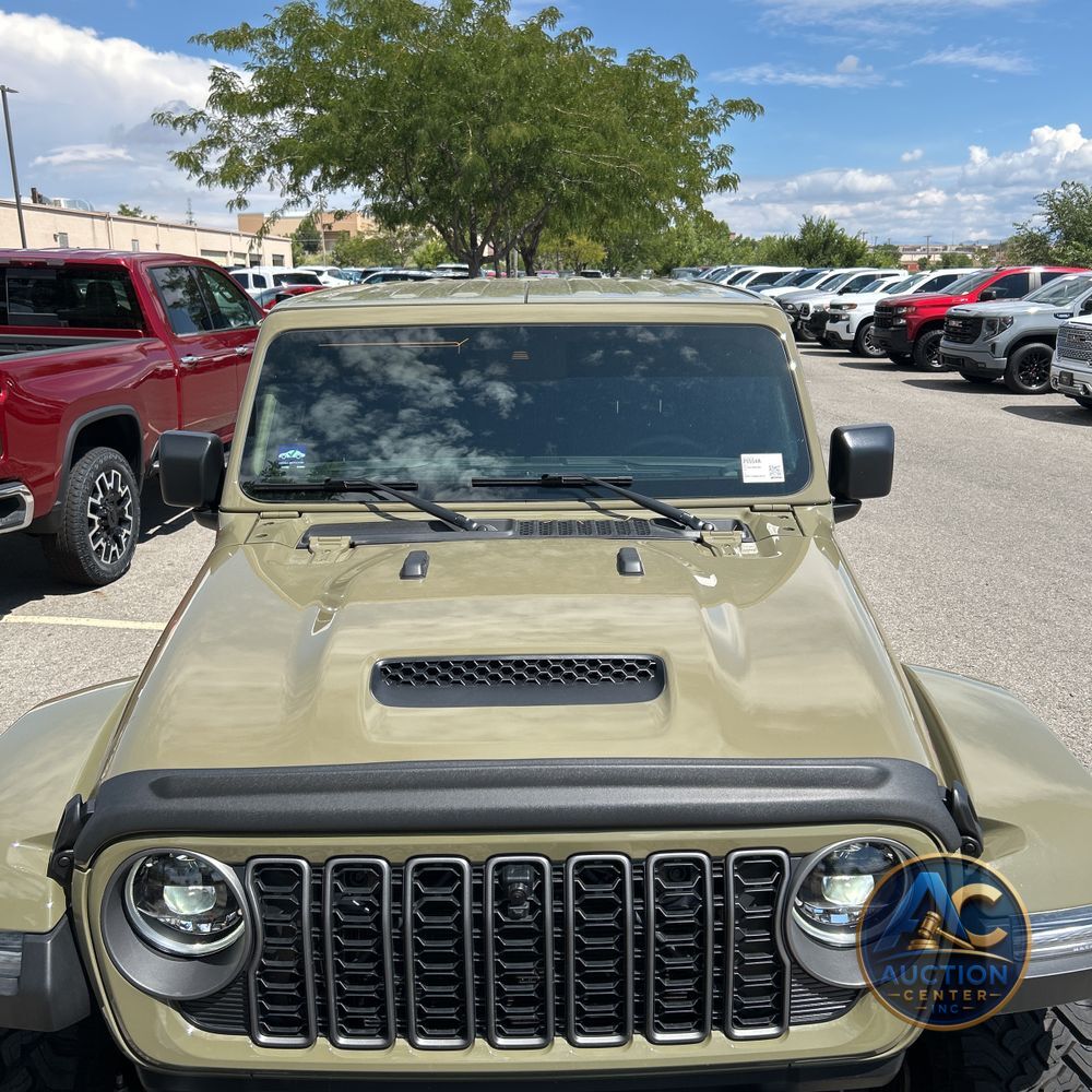 2025 Jeep Gladiator Mojave X