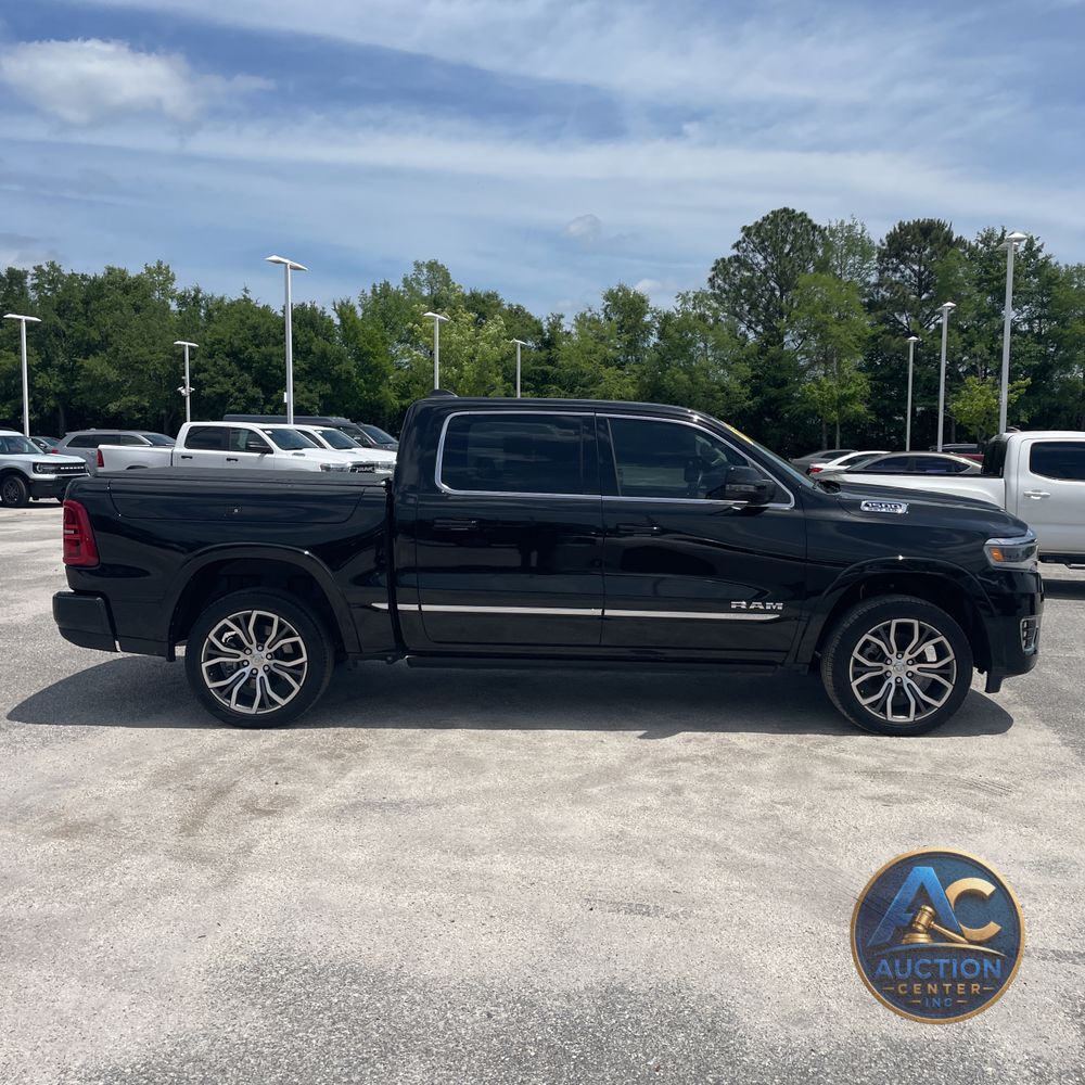 2025 Ram 1500 Tungsten Crew Cab 4x4 5'7" Box