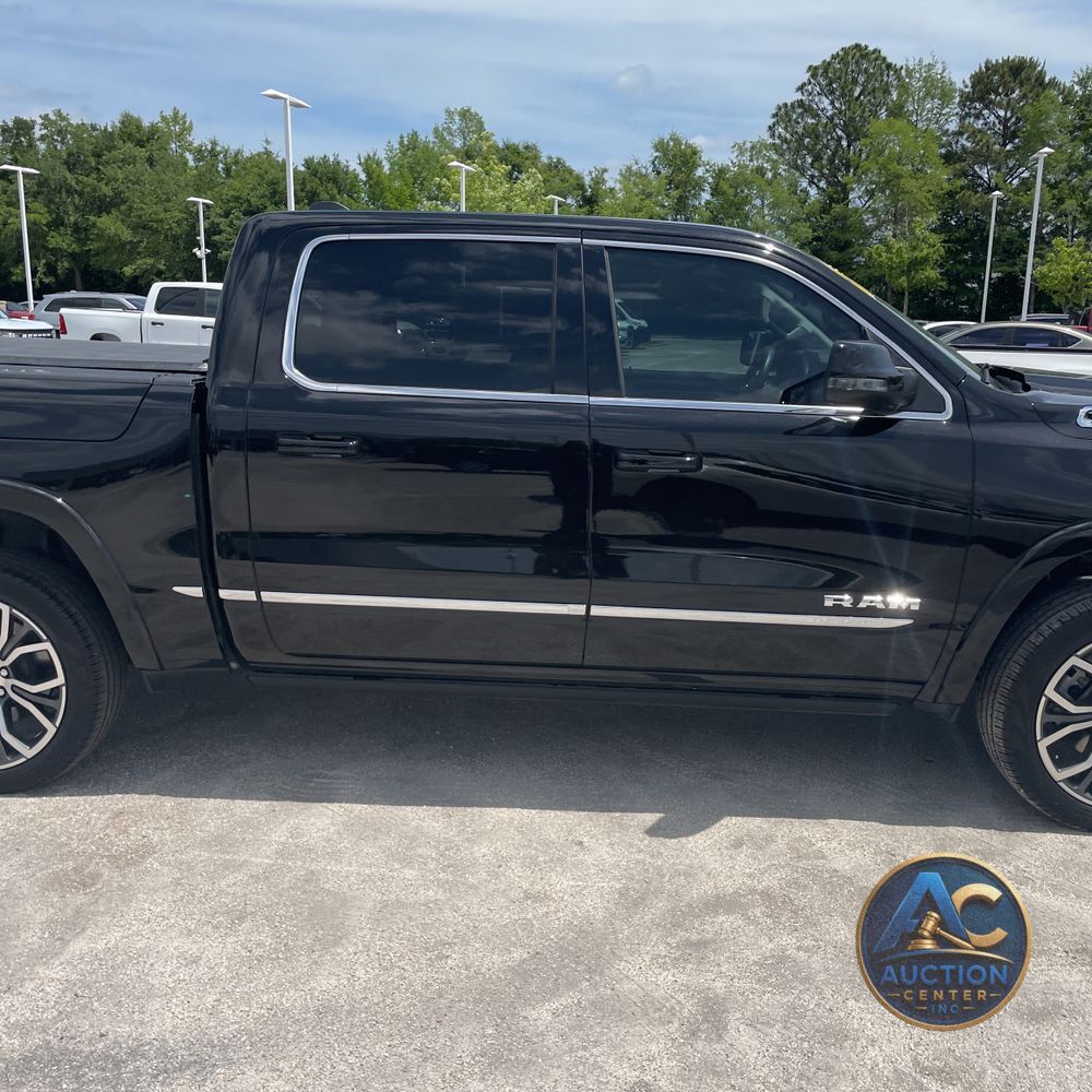 2025 Ram 1500 Tungsten Crew Cab 4x4 5'7" Box