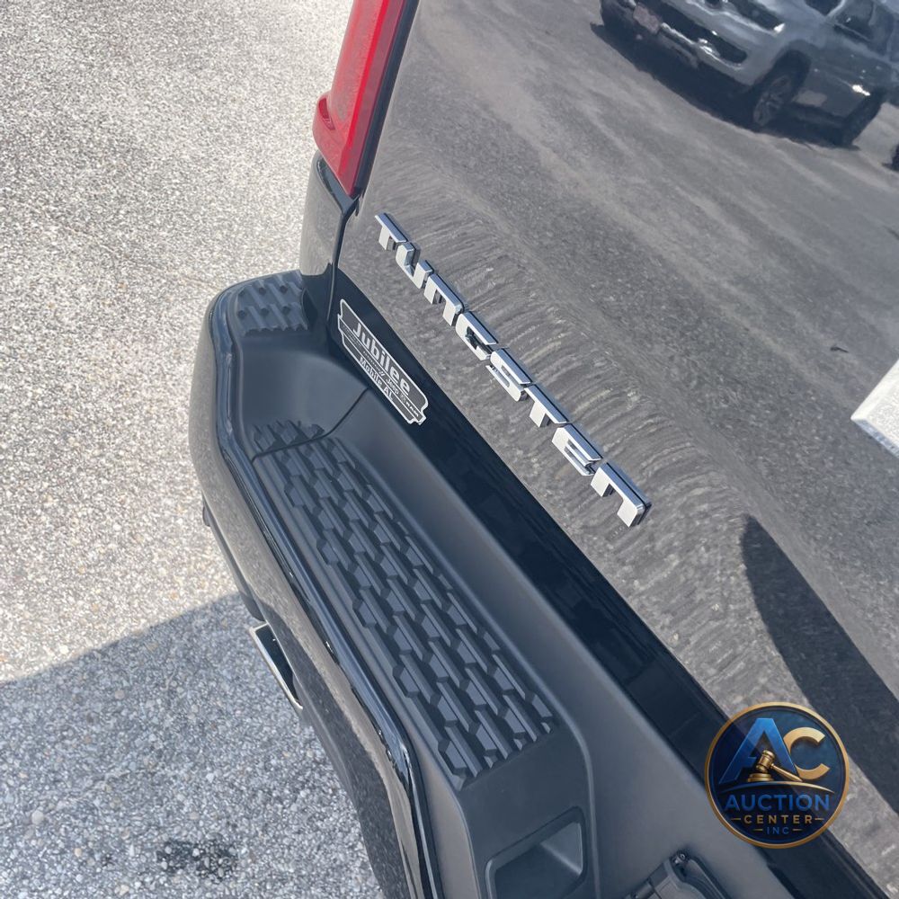 2025 Ram 1500 Tungsten Crew Cab 4x4 5'7" Box
