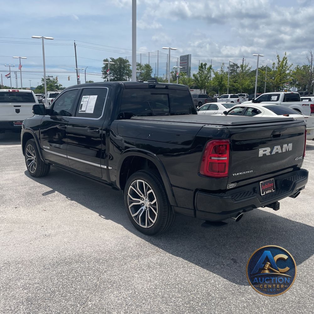 2025 Ram 1500 Tungsten Crew Cab 4x4 5'7" Box