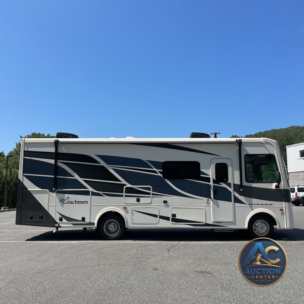 2020 Mirada Coachman motor home Base