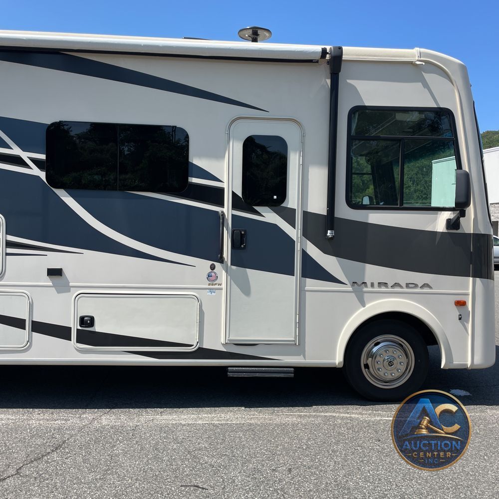 2020 Mirada Coachman motor home Base